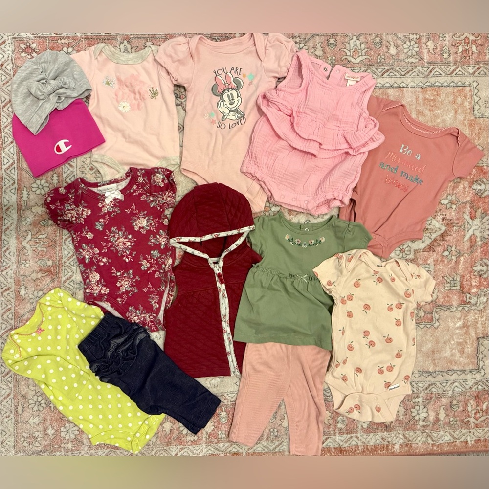 GIRLS 0-3 Mo. 29 Piece Bundle